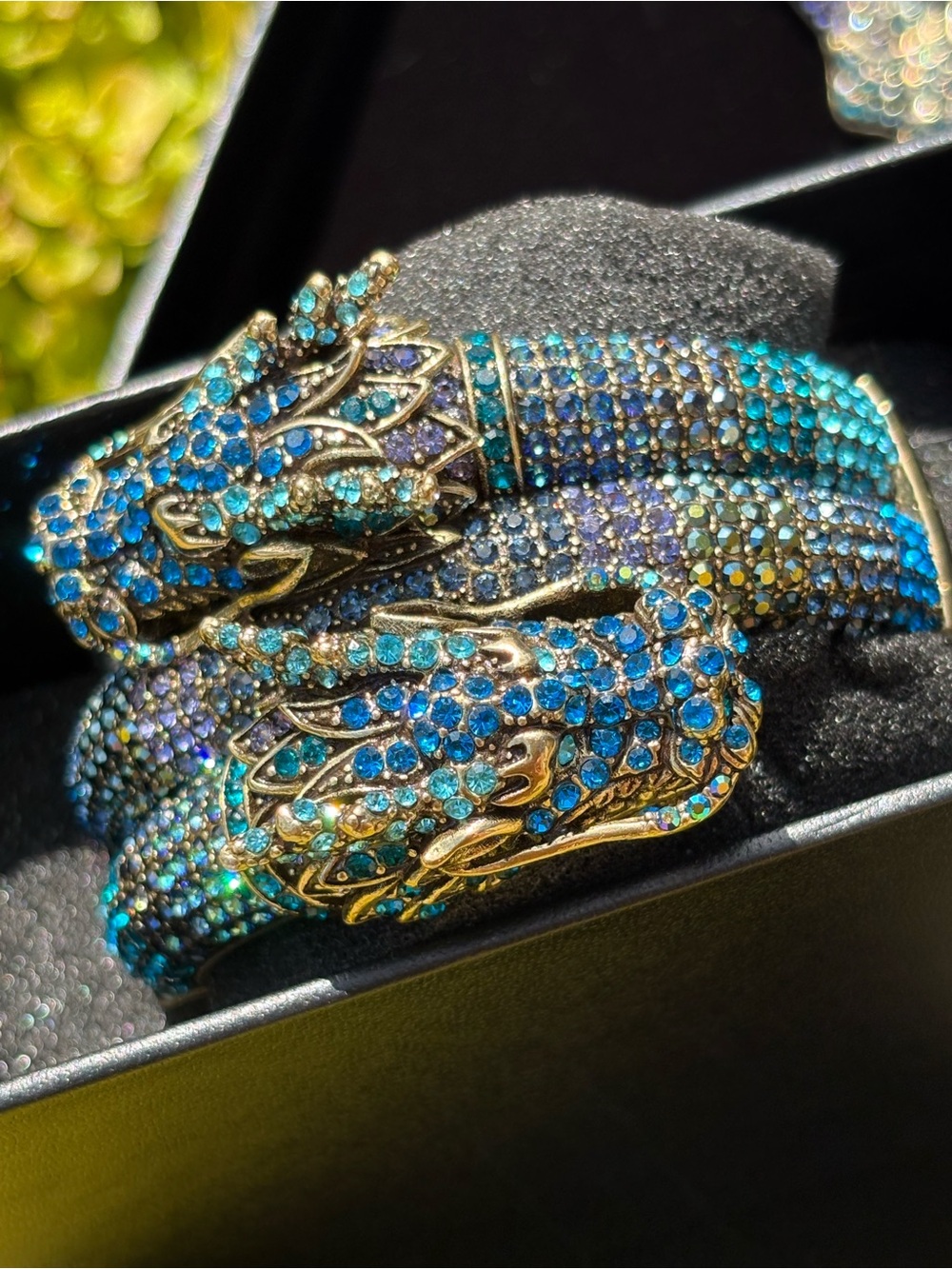 Heidi Daus 'Devine Dragon' Statement Set - Picture 5 of 15
